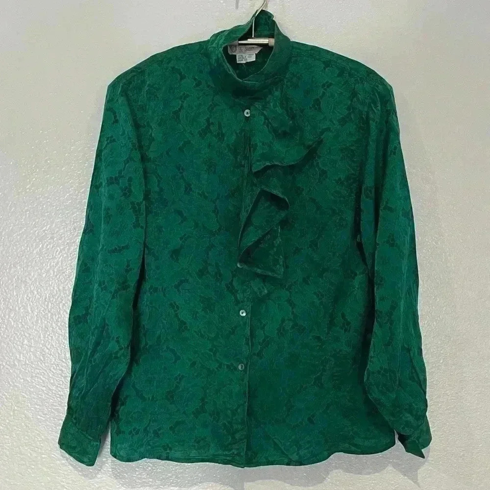 Gucci Emerald Green Silk Jacquard Blouse Size Medium GG Logo Print Ruffle Blouse